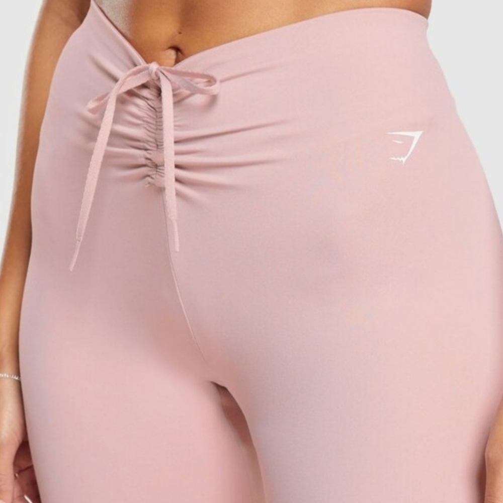 Gymshark Ruched leggings.  Medium. Pink - Picture 7 of 7
